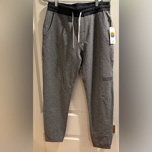 Vuori Gray “Balboa” Sweatpants Tapered Joggers, nwt, men’s large